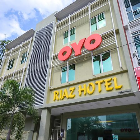 Oyo 89839 Riaz Hotel Malacca Eksteriør billede