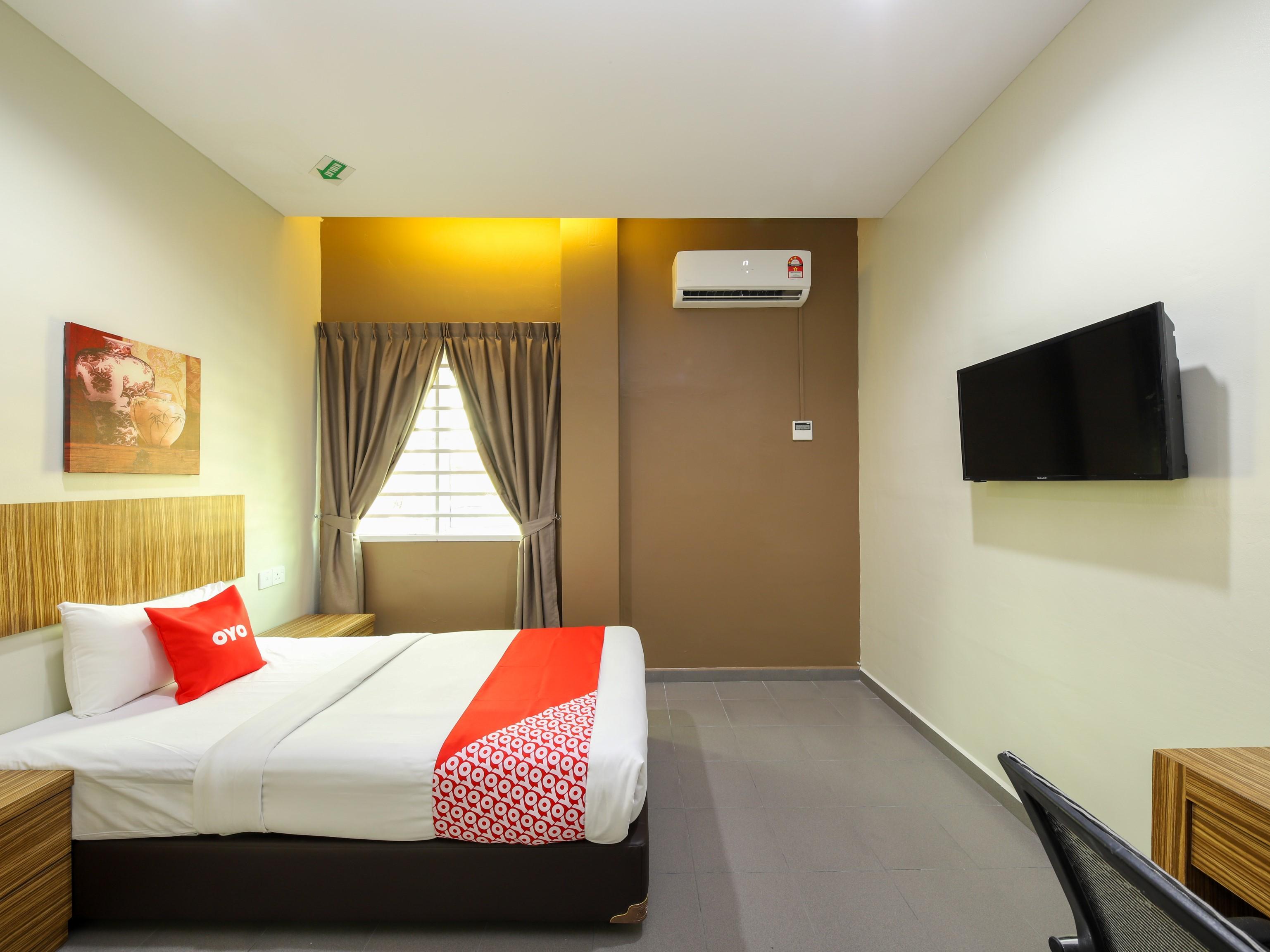 Oyo 89839 Riaz Hotel Malacca Eksteriør billede