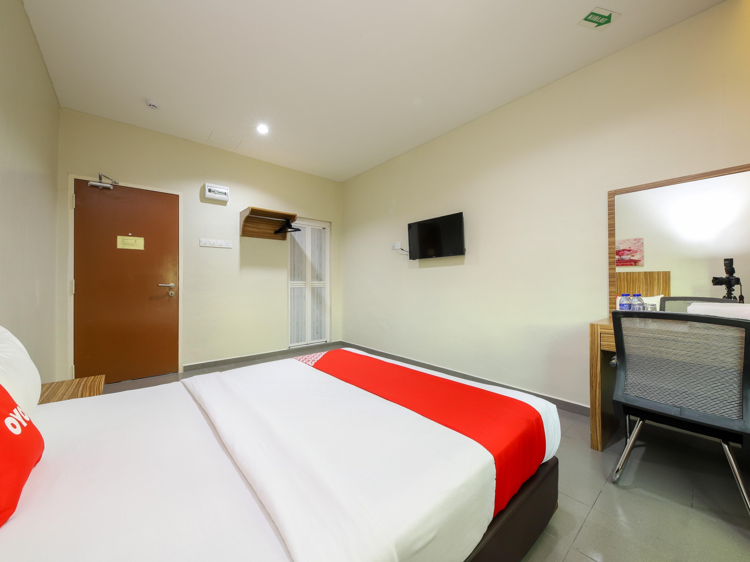 Oyo 89839 Riaz Hotel Malacca Eksteriør billede