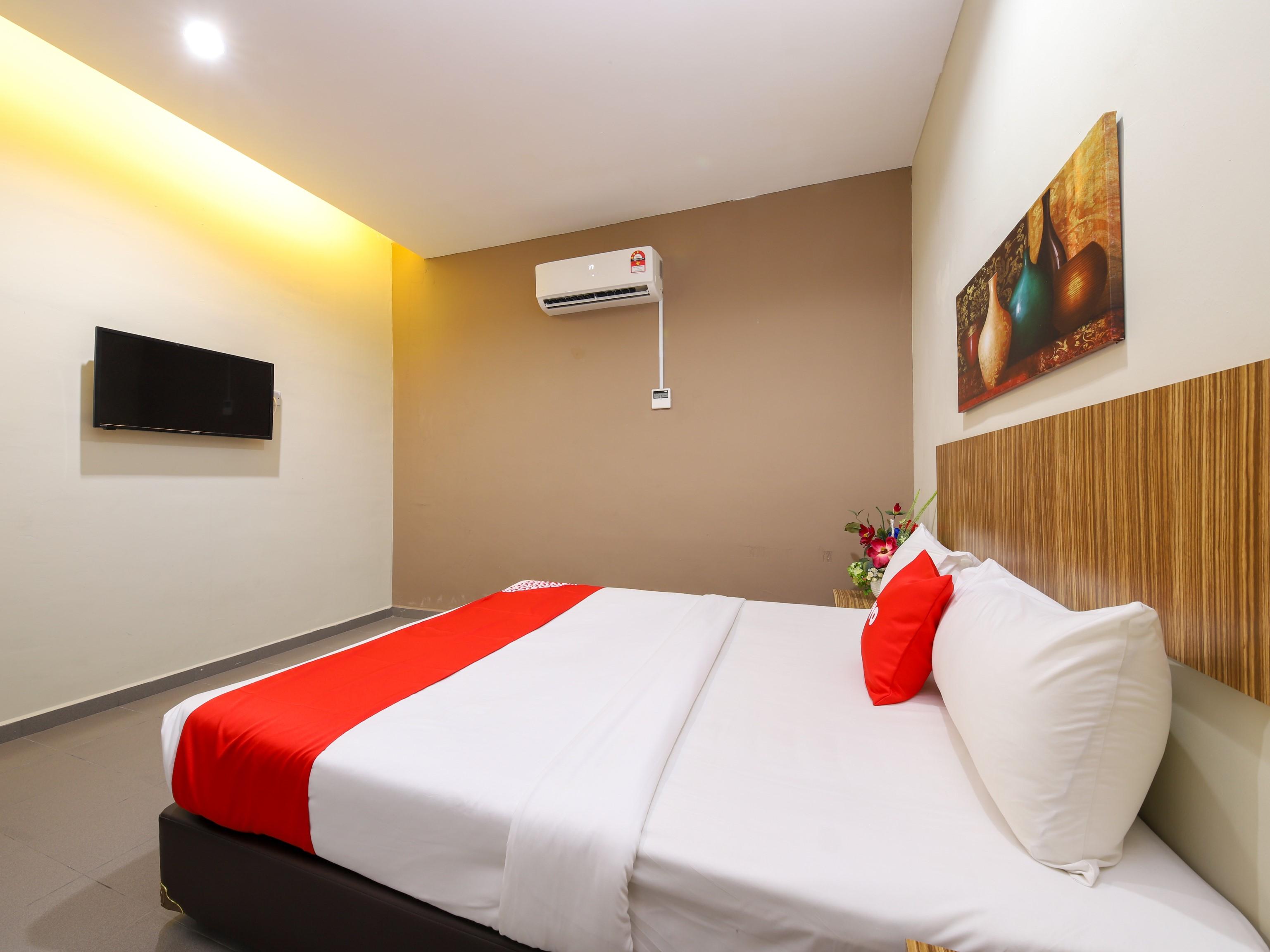 Oyo 89839 Riaz Hotel Malacca Eksteriør billede