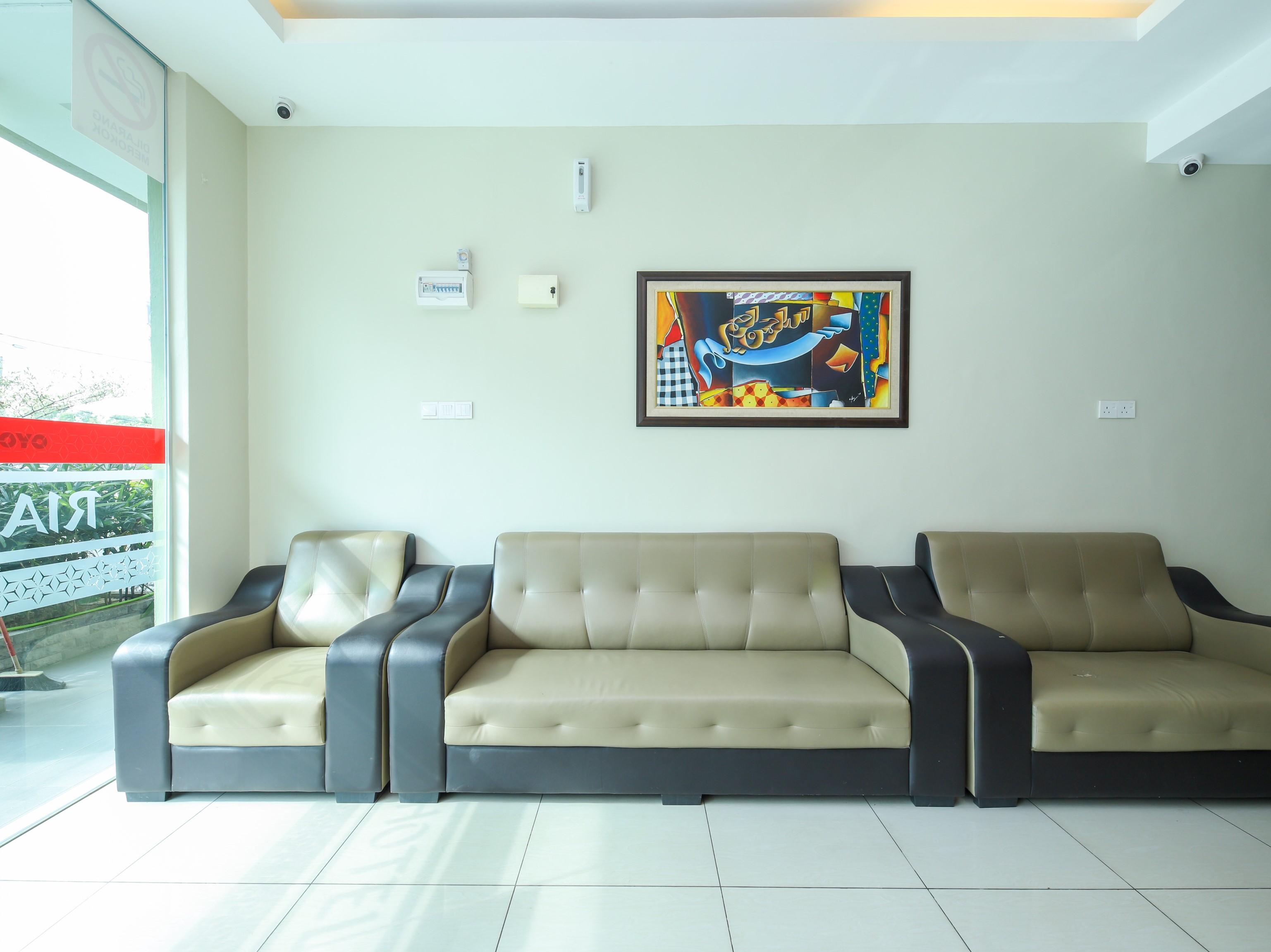 Oyo 89839 Riaz Hotel Malacca Eksteriør billede